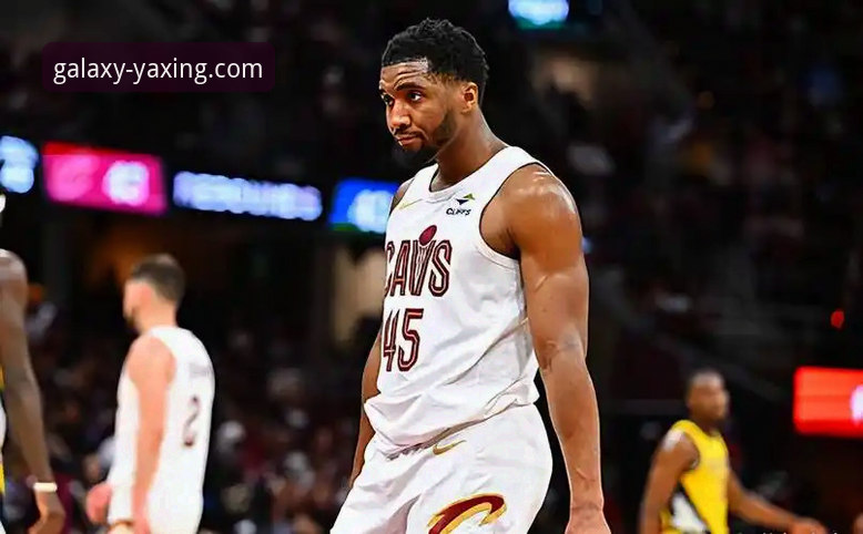 米切尔42分闪耀，骑士险胜魔术：一场流畅赛事直播背后的技术体验深度评测